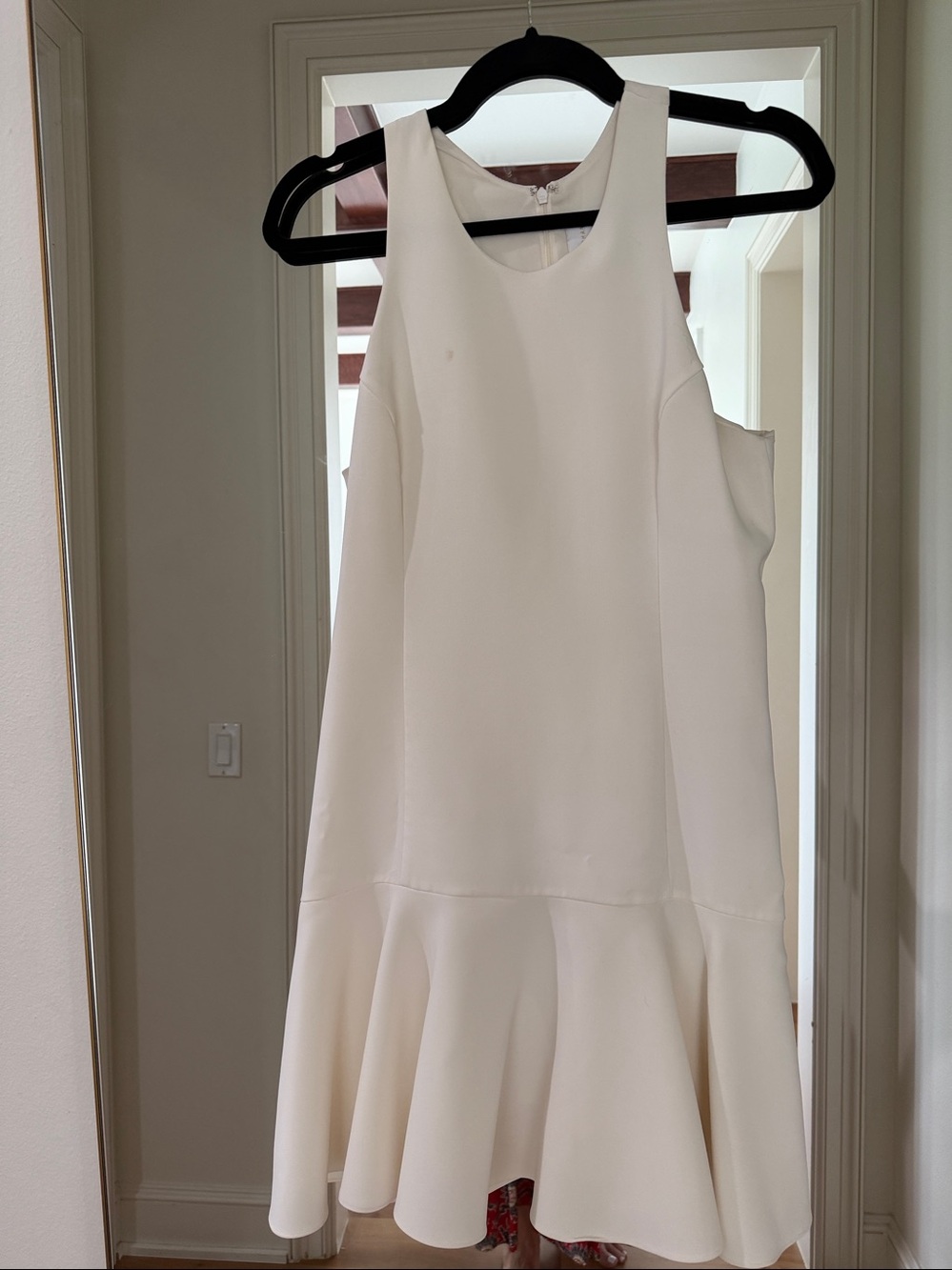 Amanda Uprichard 
Size M 
Ivory drop waist cocktail dress